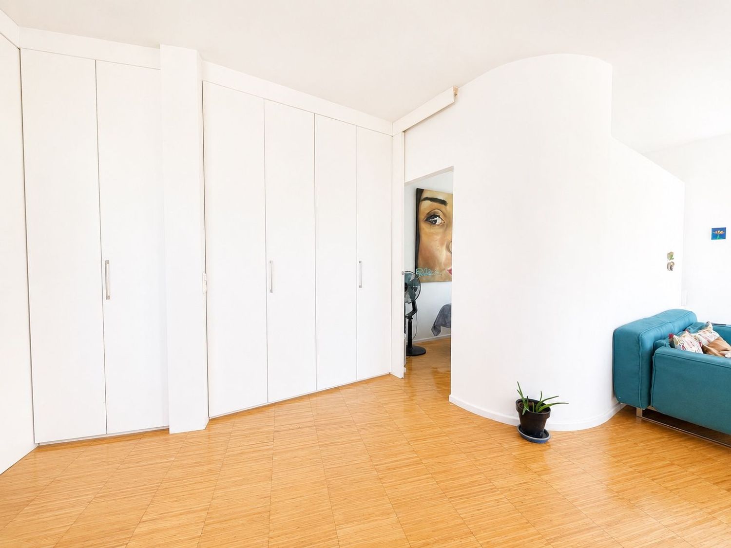 REF. JS110526MA – Inmueble en La Victoria