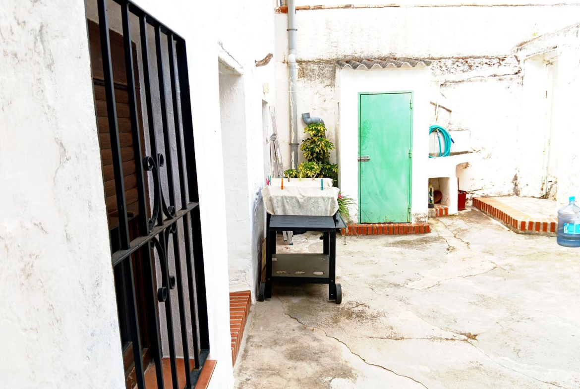 REF. JJ120626ALO – Inmueble en Alora