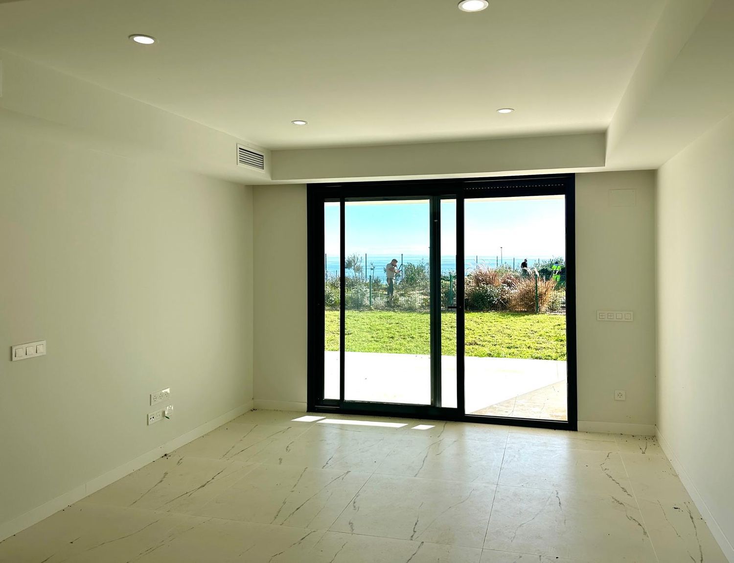 1448009801 REF. LZ160626-01CA – Inmueble en Bahía de Casares