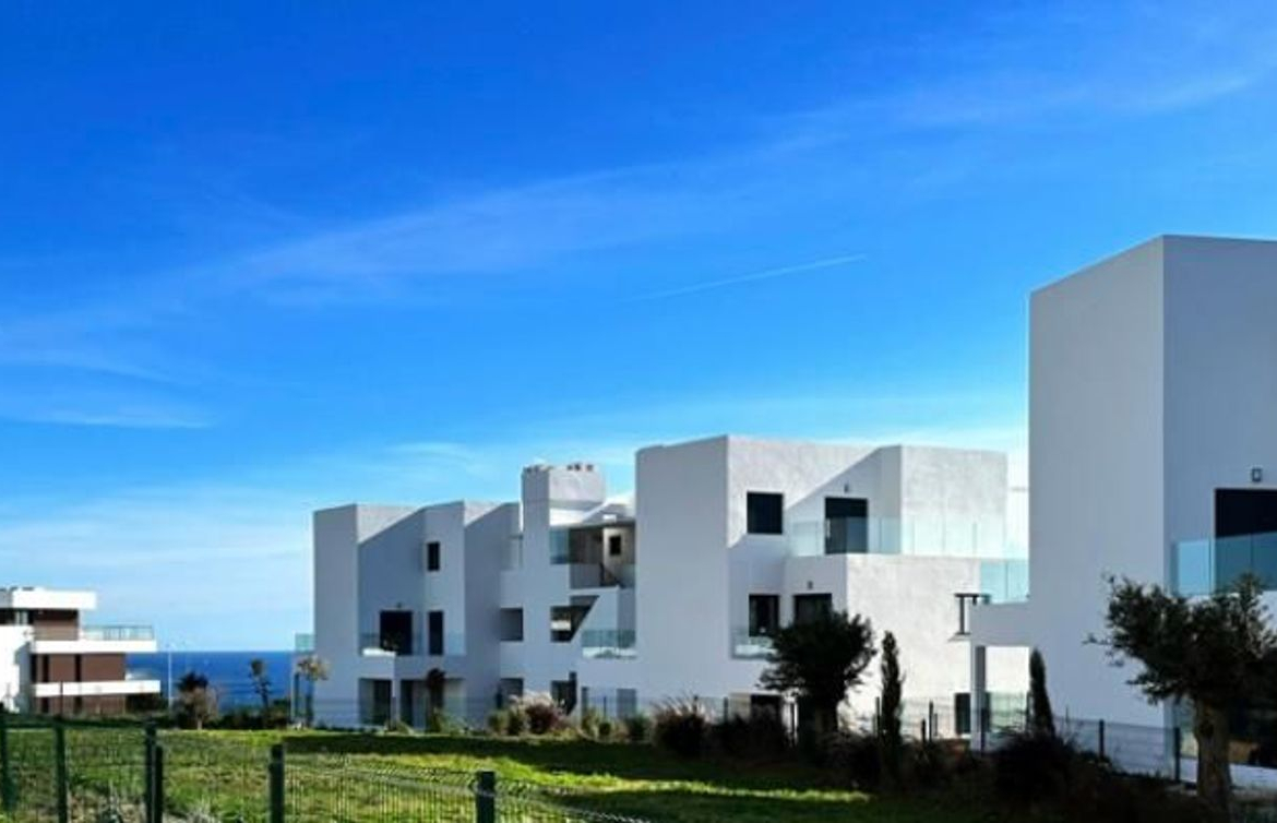 REF. LZ160626-01CA – Inmueble en Bahía de Casares