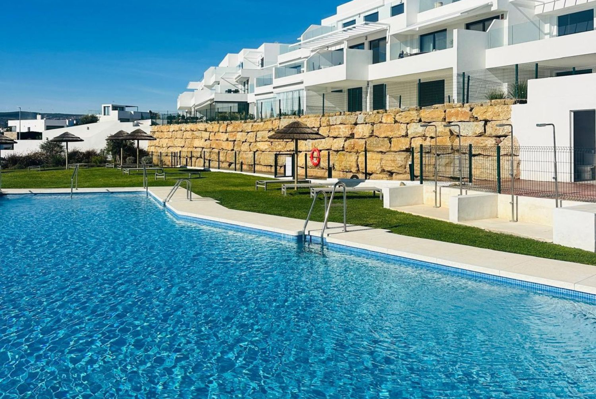 REF. LZ160626-01CA – Inmueble en Bahía de Casares