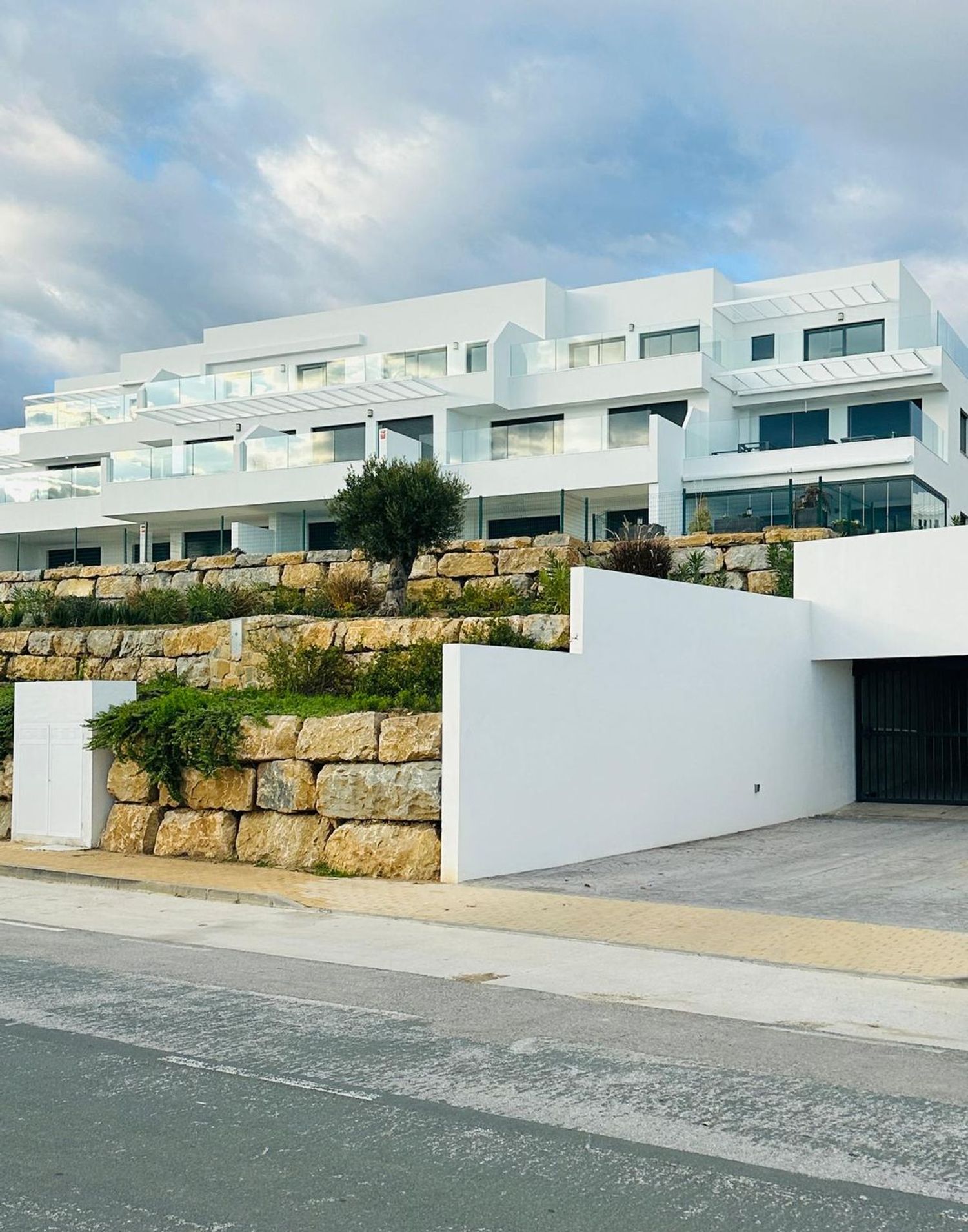 1448009883 REF. LZ160626-01CA – Inmueble en Bahía de Casares