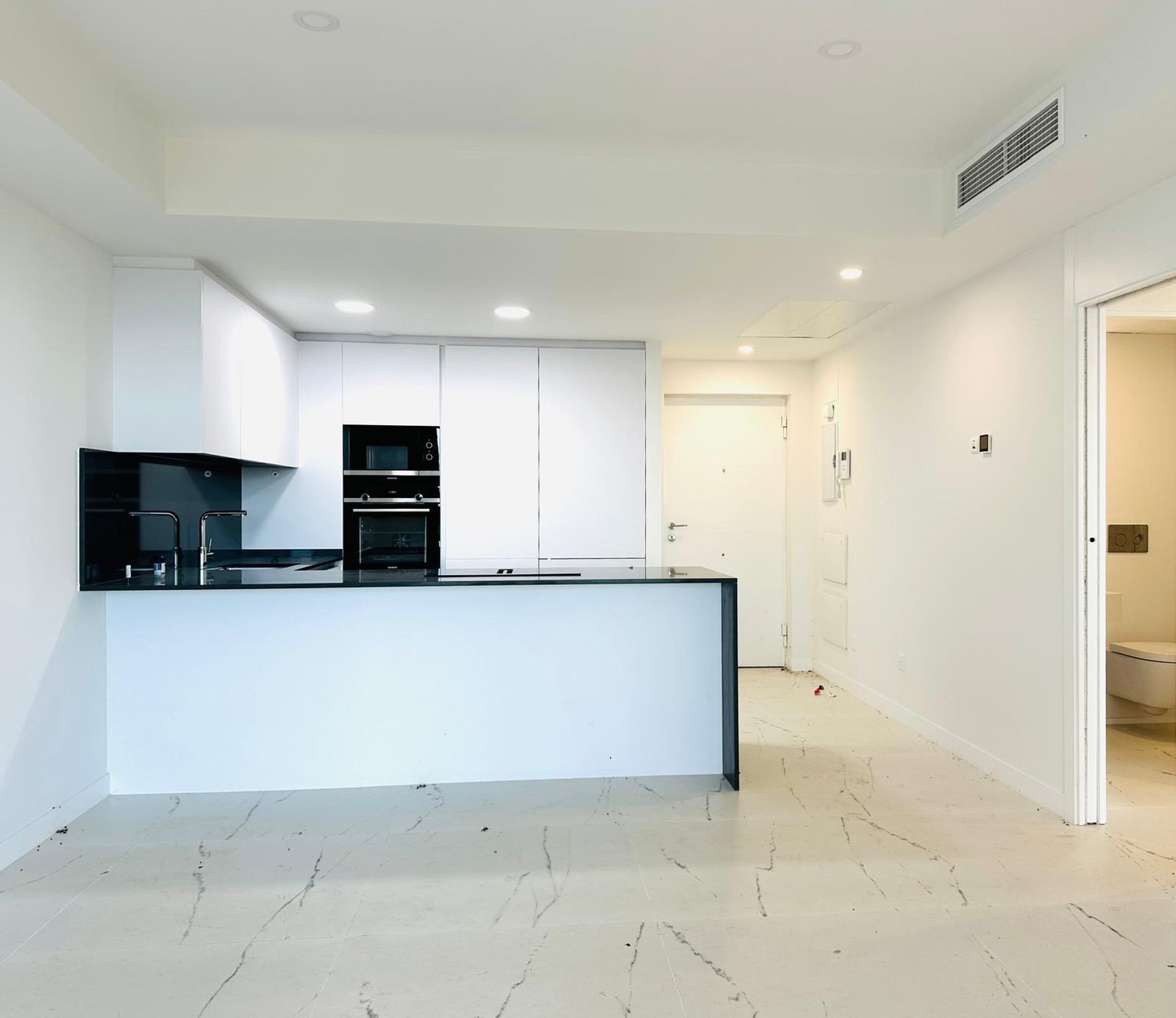 1448009887 REF. LZ160626-01CA – Inmueble en Bahía de Casares