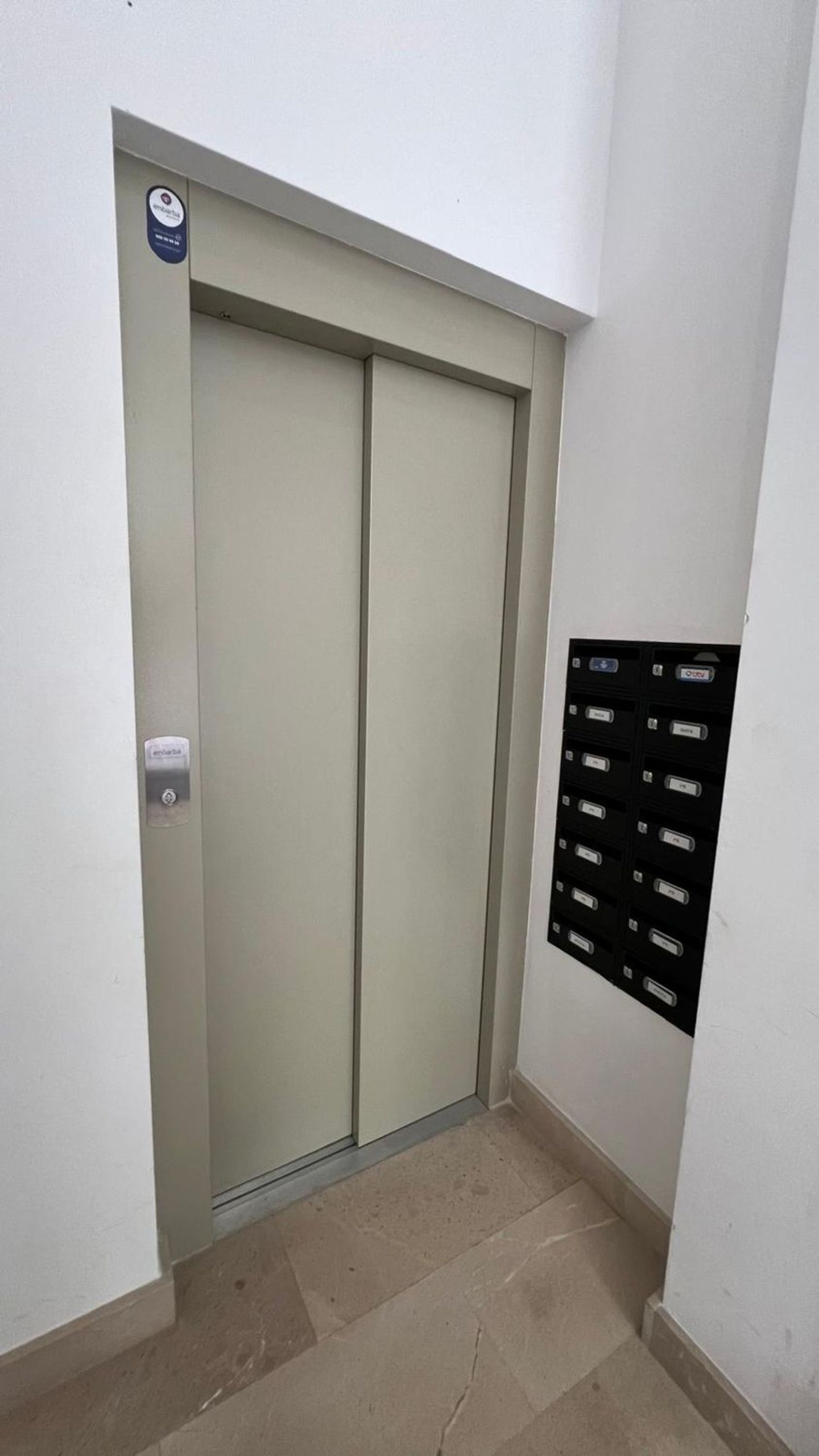 1450663639 REF. JS250626MA – Inmueble en Conde de Ureña