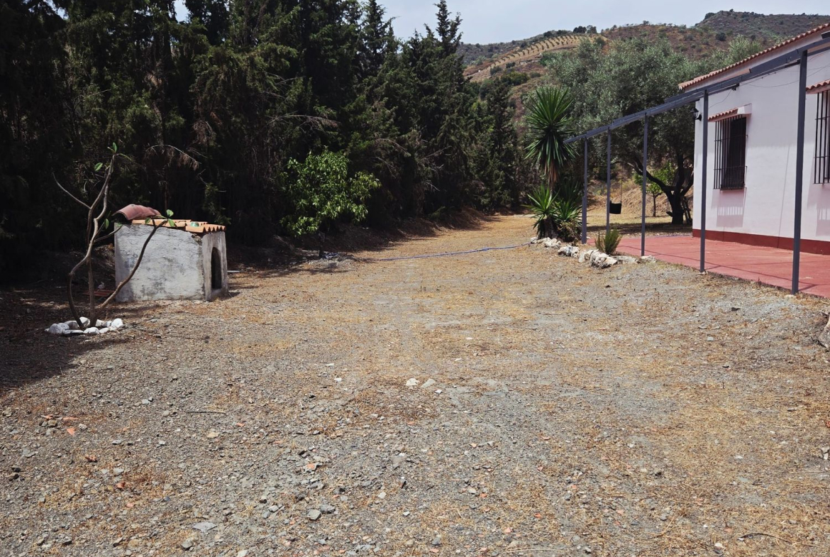 REF. DM-041225RV – Inmueble en Cotomar – Urbanizaciones
