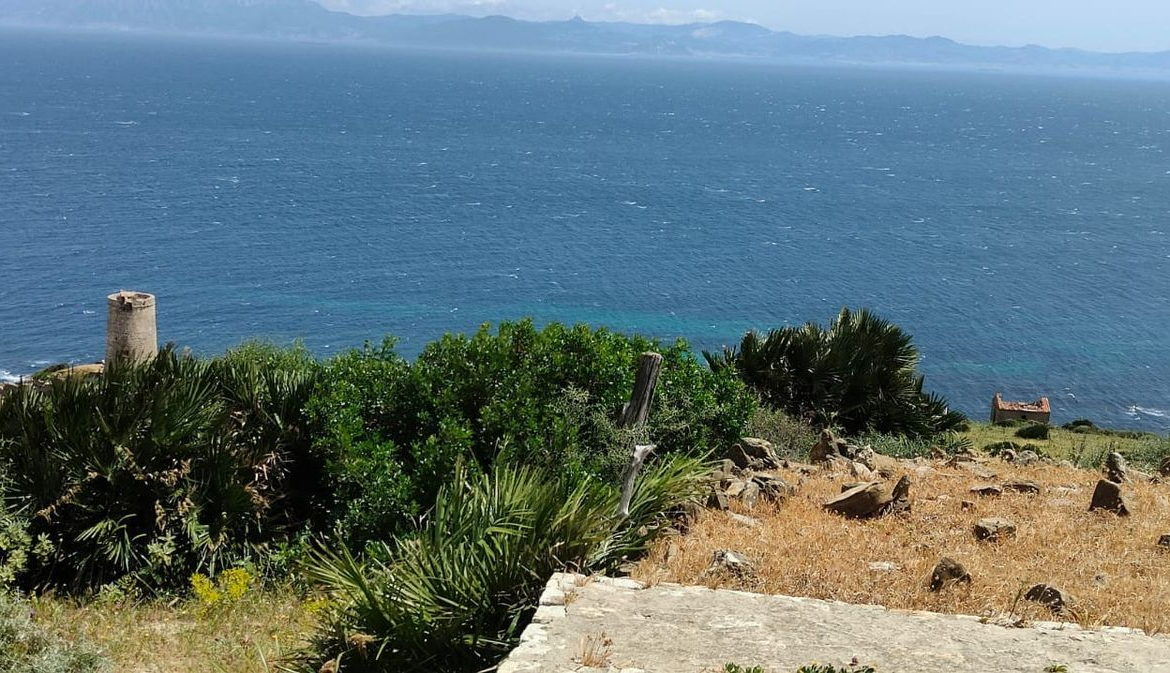 REF. LZ270626TAR – Inmueble en Tarifa