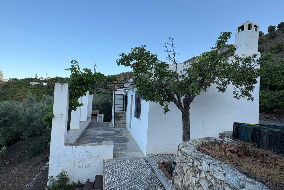 REF. SP080626FRI – Inmueble en Frigiliana