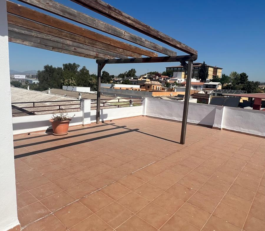 REF. JS280726MA – Piso en Distrito Zeta – Málaga
