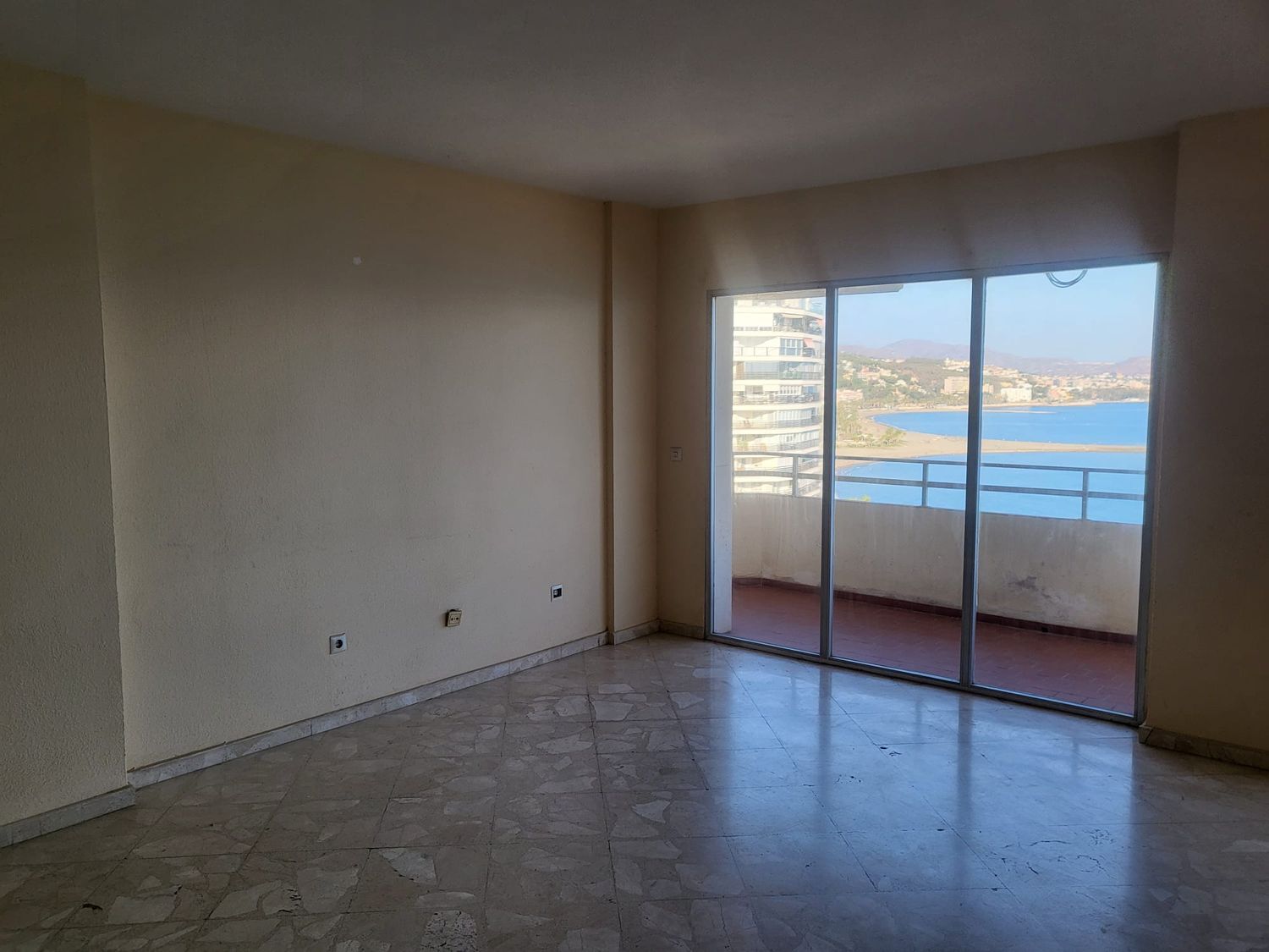 1168763356 REF. FD-014 – Inmueble en Malagueta – Monte Sancha