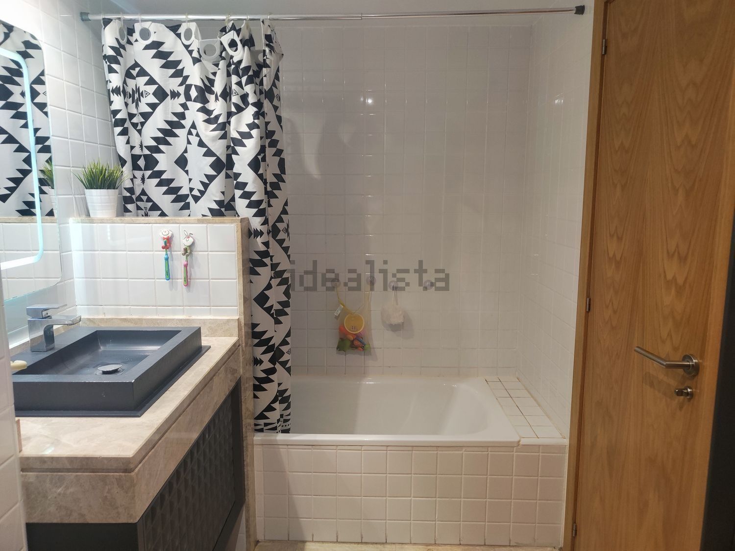 1240584984 REF. P290524MA – Inmueble en Perchel sur – El Bulto