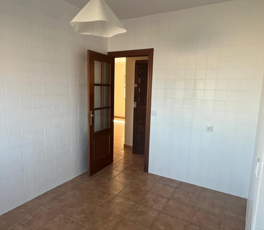 REF. JS280726MA – Piso en Distrito Zeta – Málaga