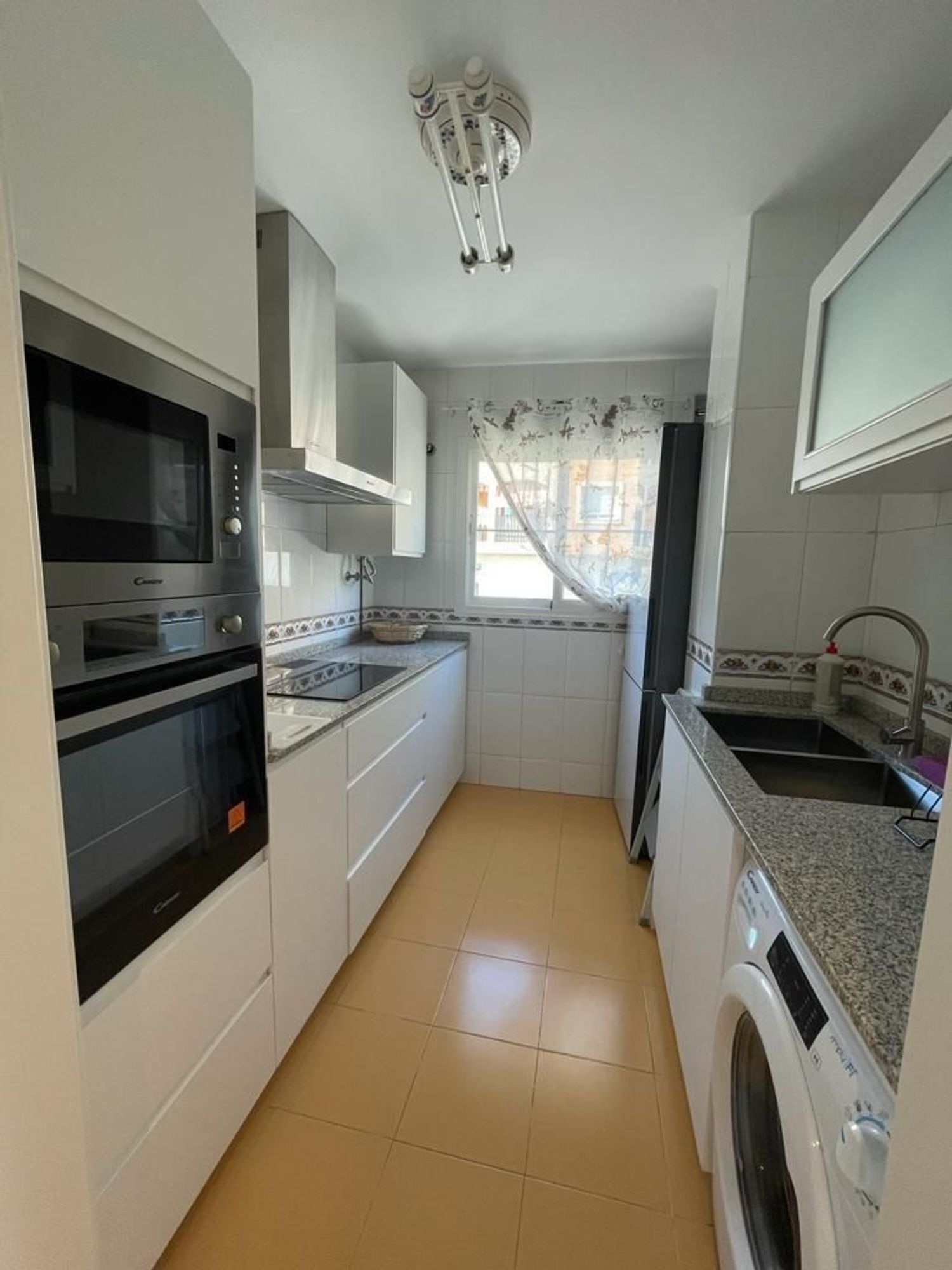 REF. DM010325TB – Inmueble en Torre de Benagalbón