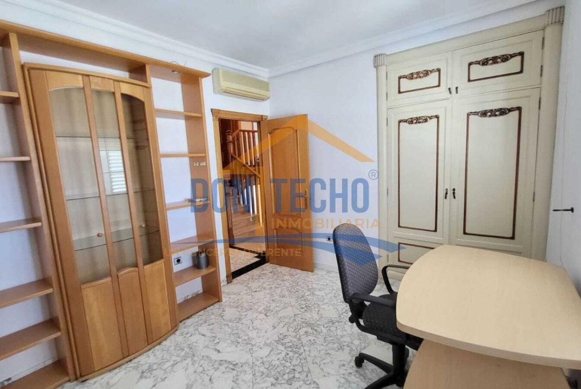 REF. DM170925VE – Inmueble en Caleta de Velez