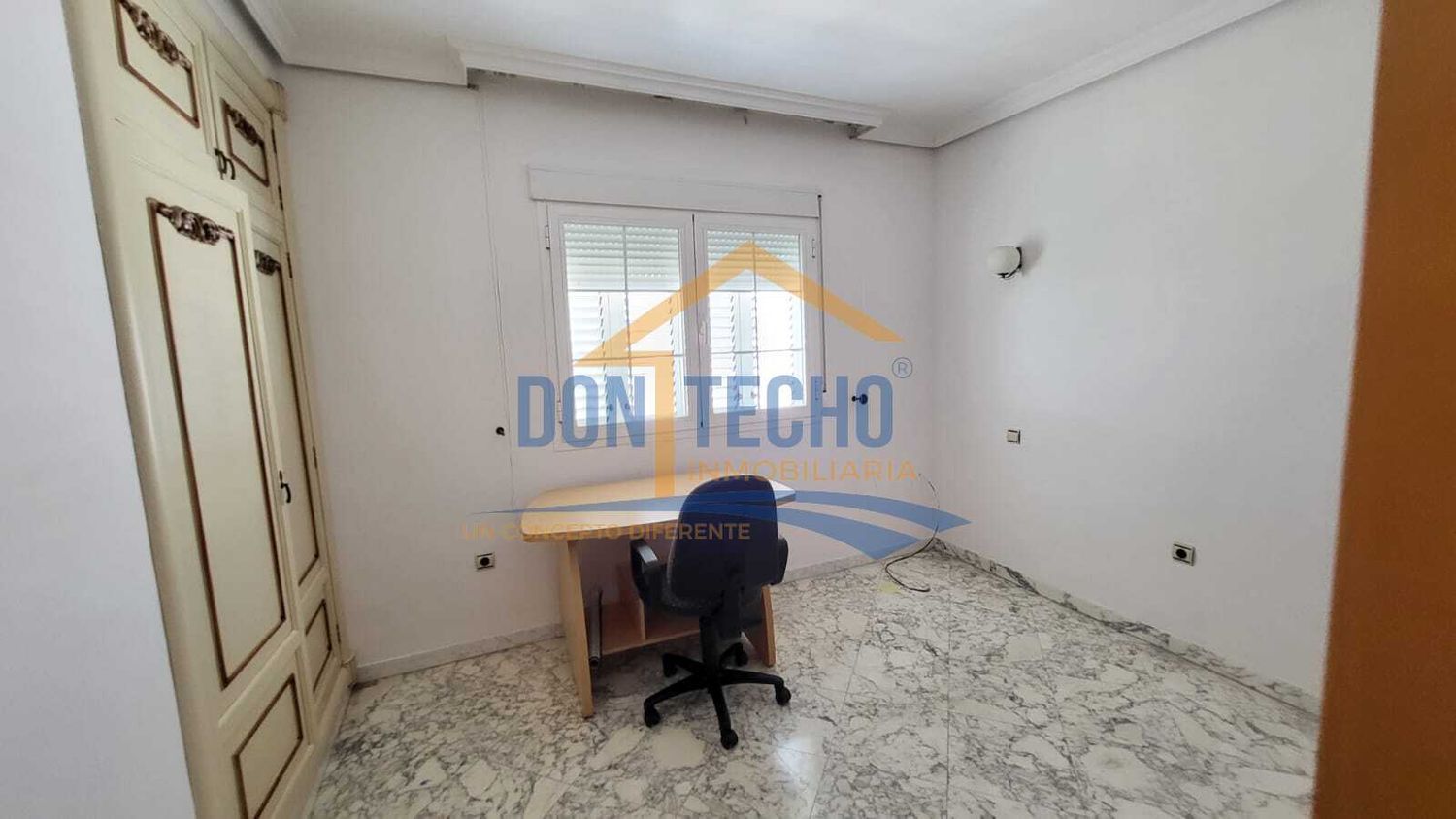 1377707361 REF. DM170925VE – Inmueble en Caleta de Velez