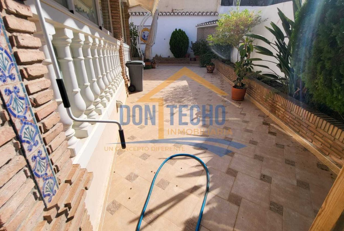 REF. DM170925VE – Inmueble en Caleta de Velez