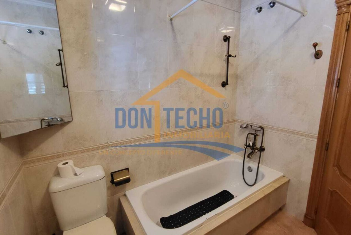 REF. DM170925VE – Inmueble en Caleta de Velez
