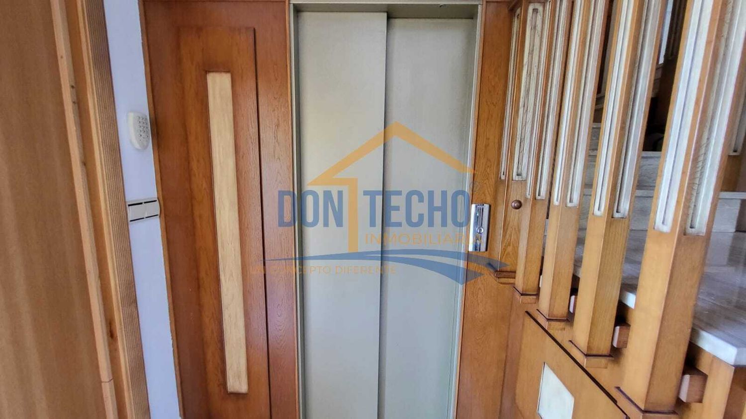 1377707407 REF. DM170925VE – Inmueble en Caleta de Velez