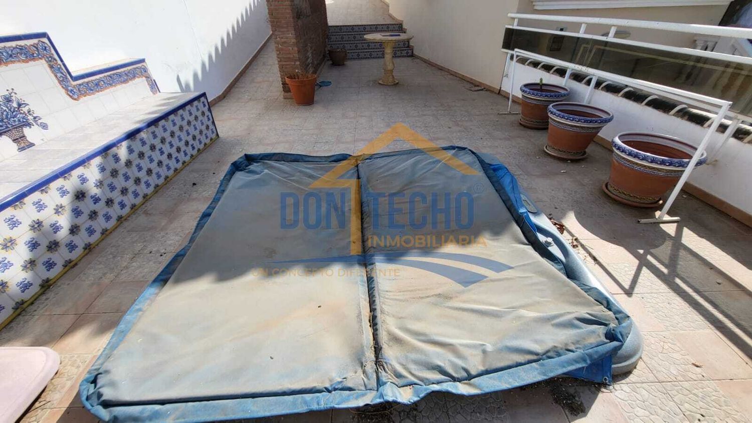 1377707421 REF. DM170925VE – Inmueble en Caleta de Velez