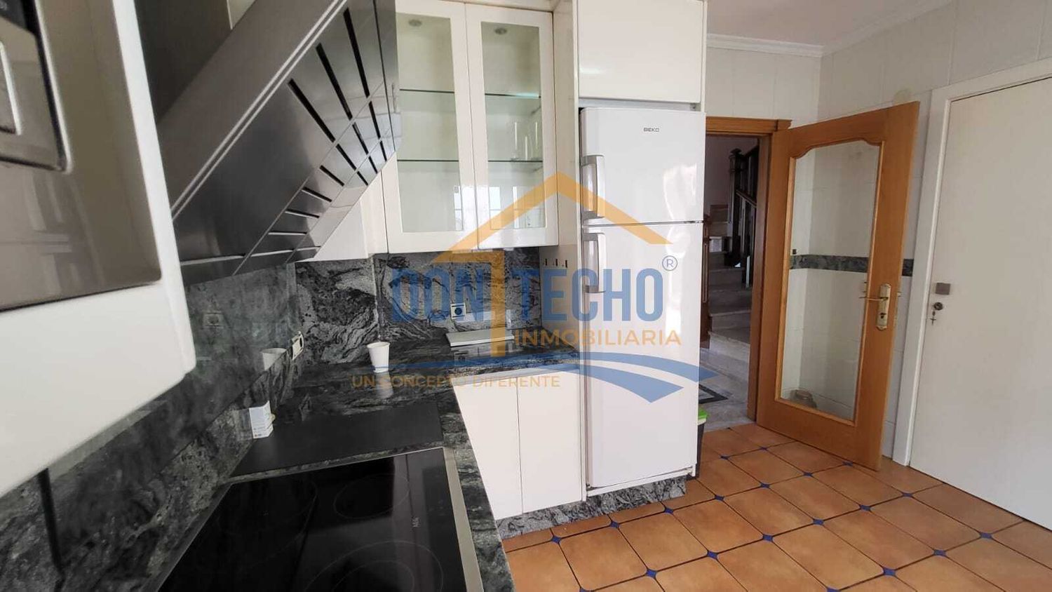 1377707428 REF. DM170925VE – Inmueble en Caleta de Velez