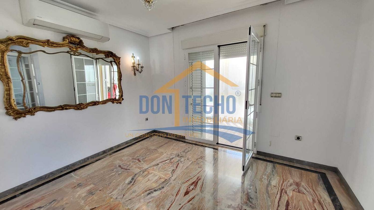 1377707429 REF. DM170925VE – Inmueble en Caleta de Velez