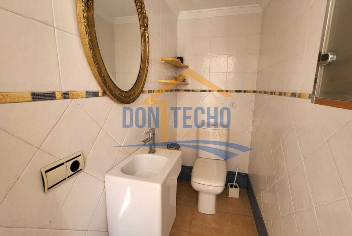 REF. DM170925VE – Inmueble en Caleta de Velez