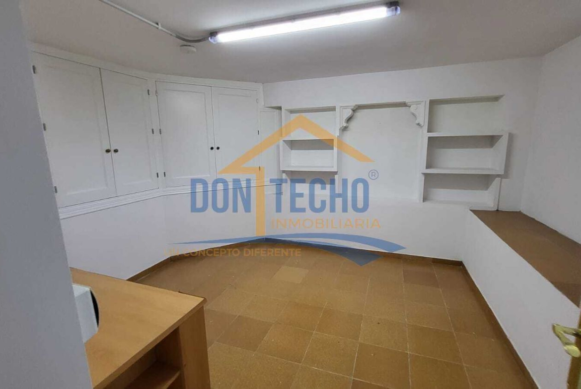 REF. DM170925VE – Inmueble en Caleta de Velez