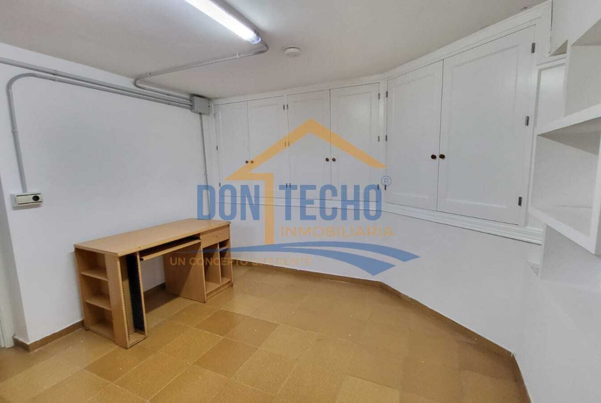 REF. DM170925VE – Inmueble en Caleta de Velez