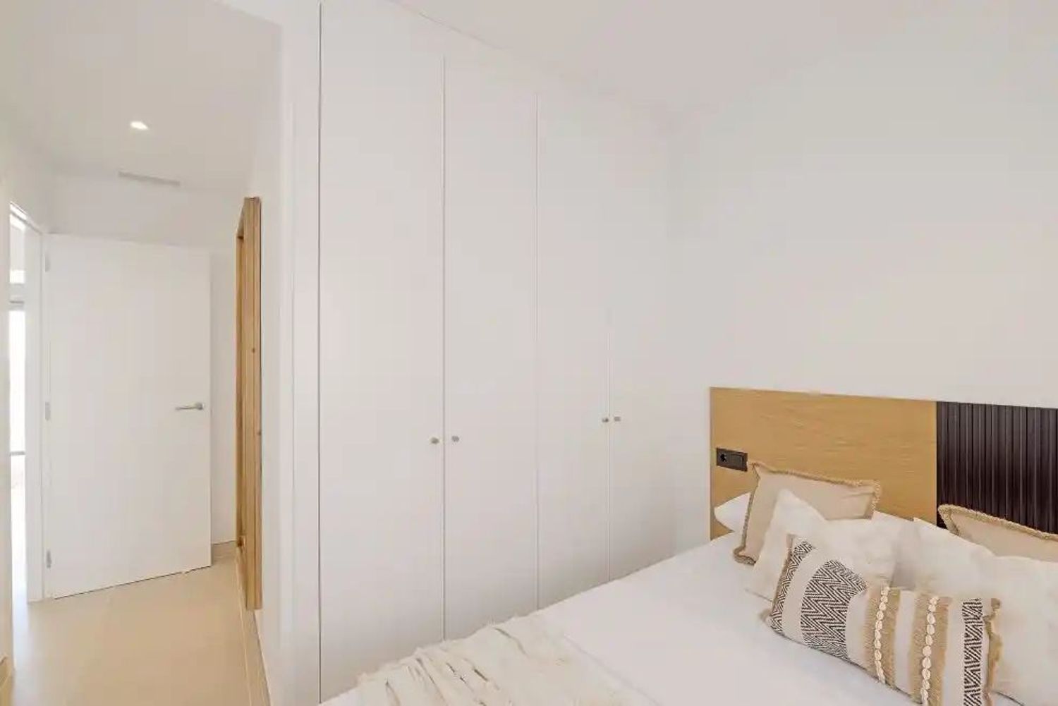 1412469381 REF. LZ190226CA – Inmueble en Doña Julia Golf