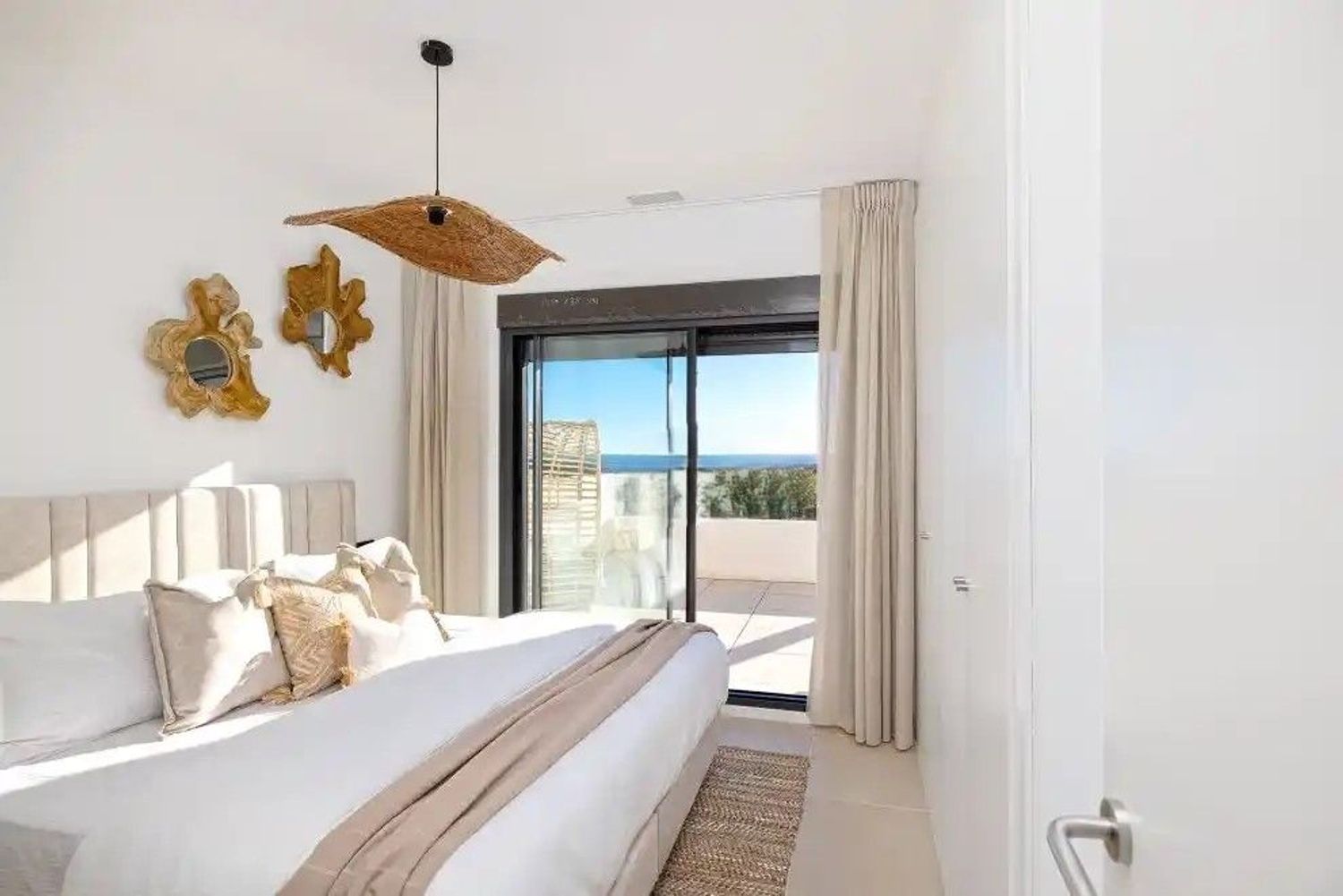 1412469382 REF. LZ190226CA – Inmueble en Doña Julia Golf