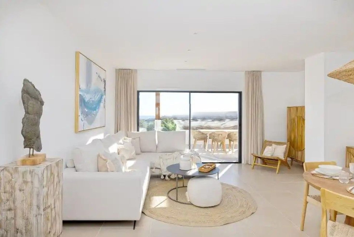 REF. LZ190226CA – Inmueble en Doña Julia Golf