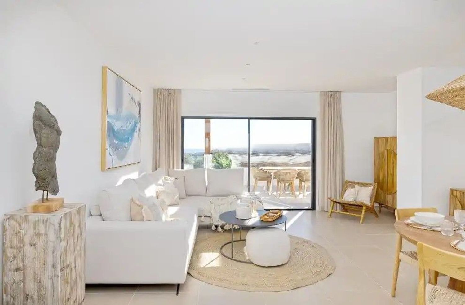 1412469473 REF. LZ190226CA – Inmueble en Doña Julia Golf