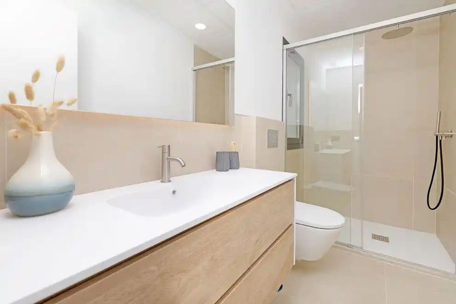 1412469484 REF. LZ190226CA – Inmueble en Doña Julia Golf