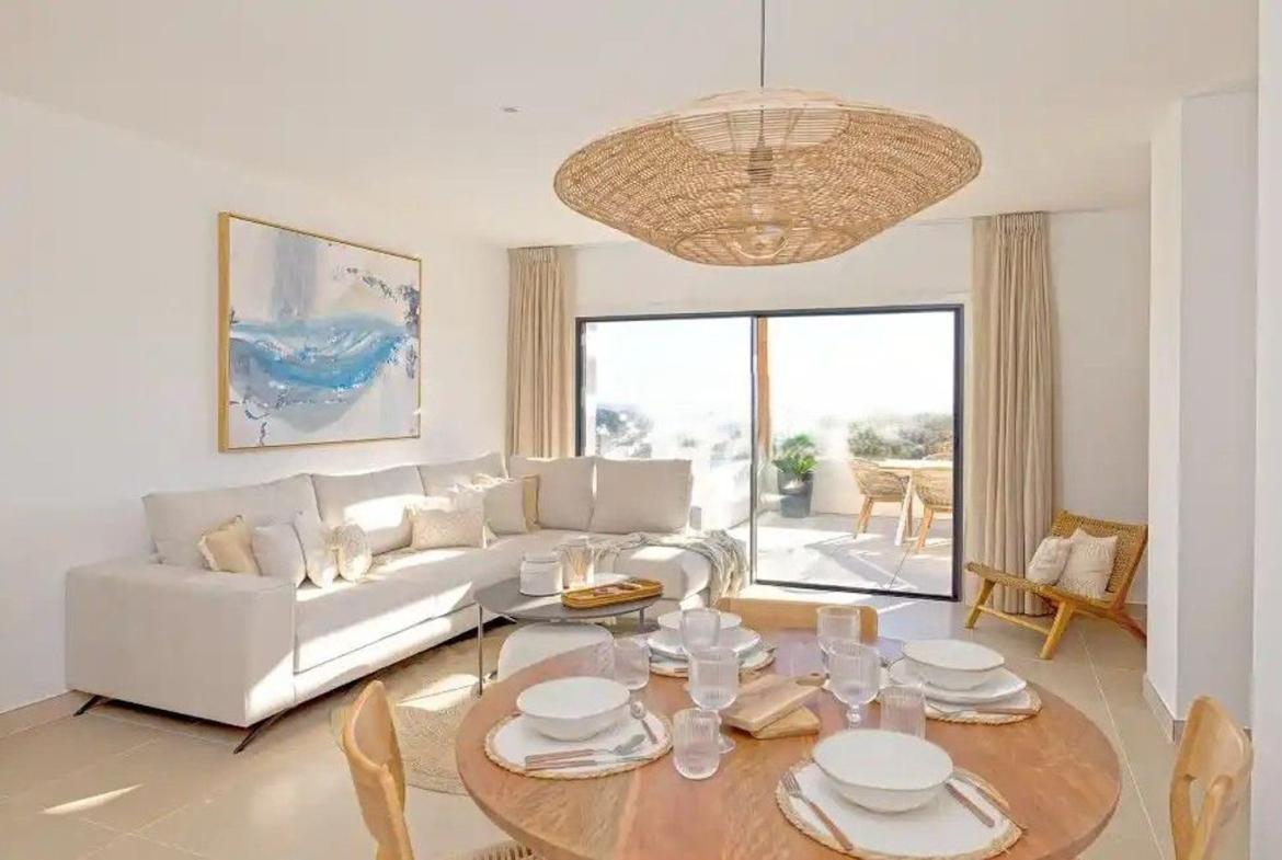 REF. LZ190226CA – Inmueble en Doña Julia Golf