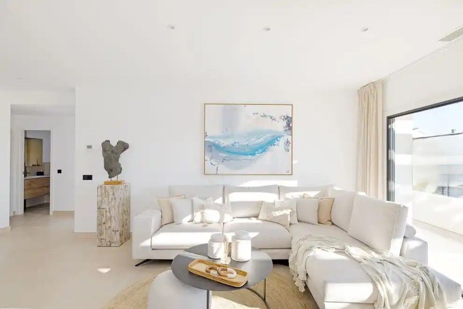 1412469495 REF. LZ190226CA – Inmueble en Doña Julia Golf