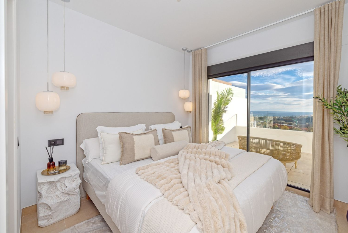 REF. LZ210226-2CA – Inmueble en Casares Golf – Casares del Sol