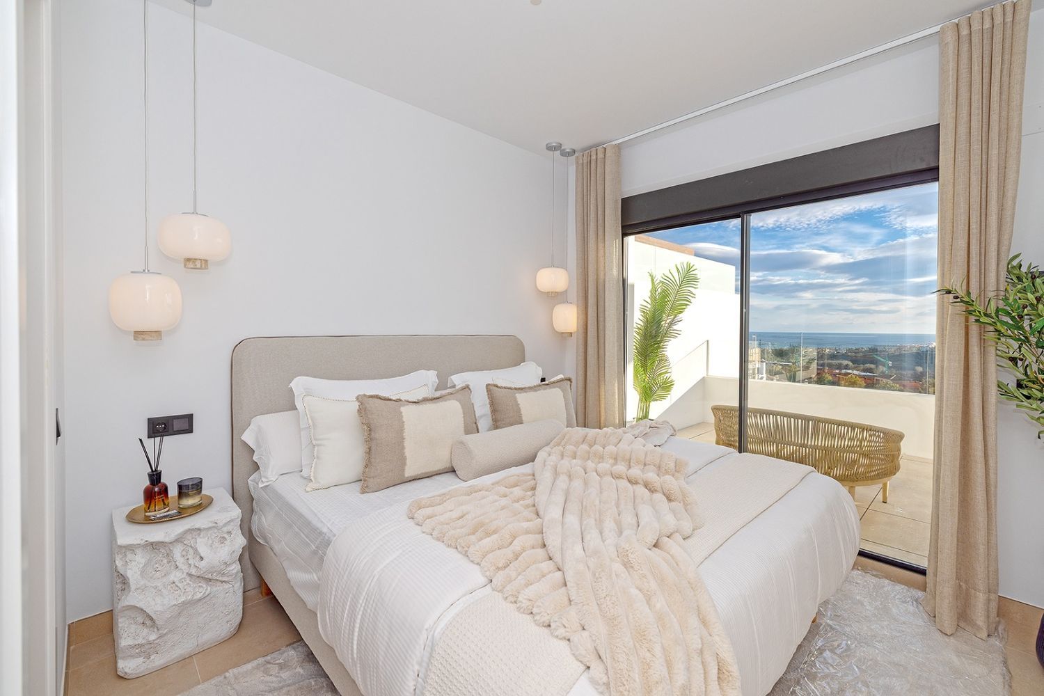 REF. LZ210226-2CA – Inmueble en Casares Golf – Casares del Sol