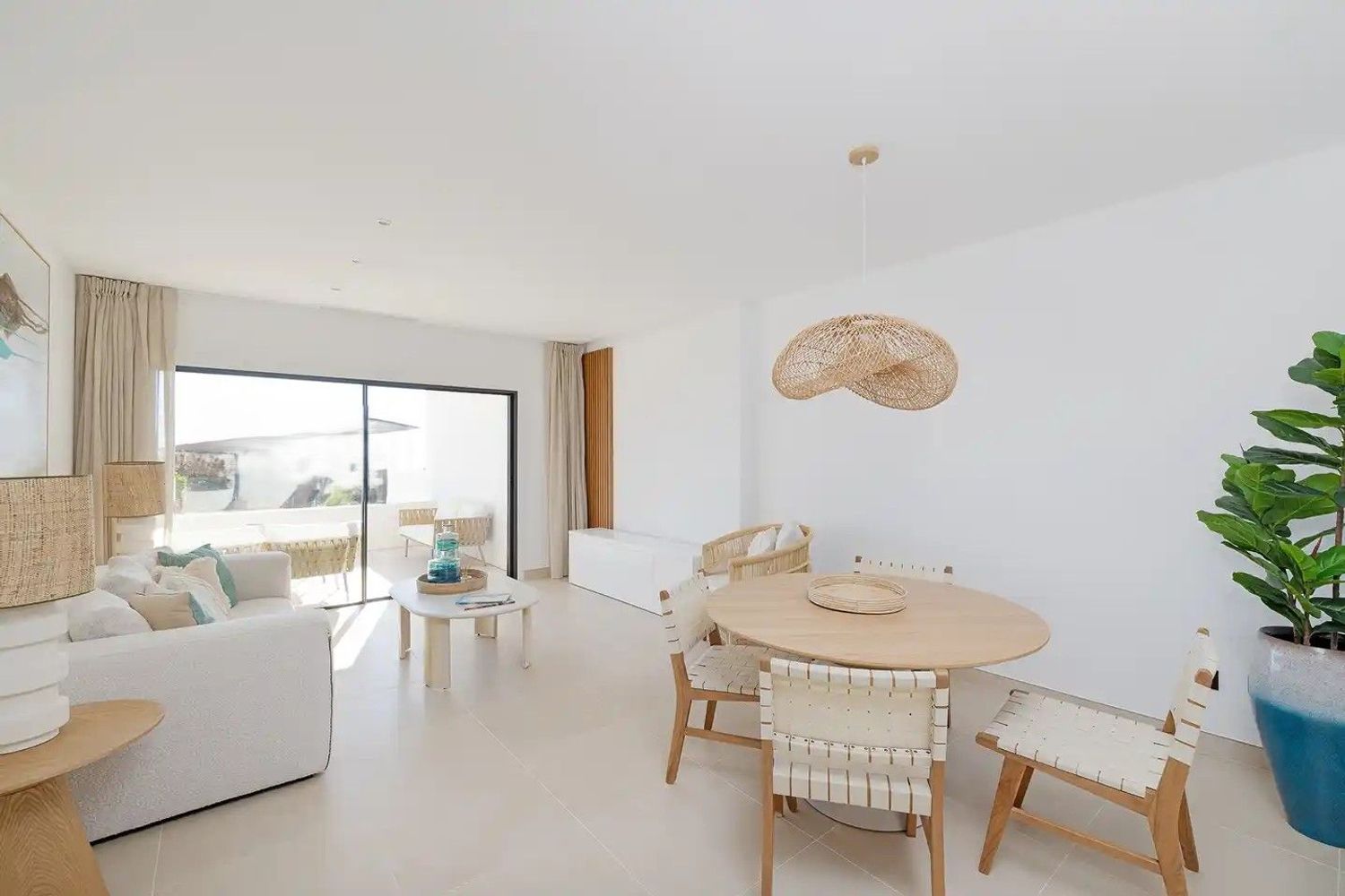 REF. LZ200226CA – Inmueble en Casares Golf – Casares del Sol