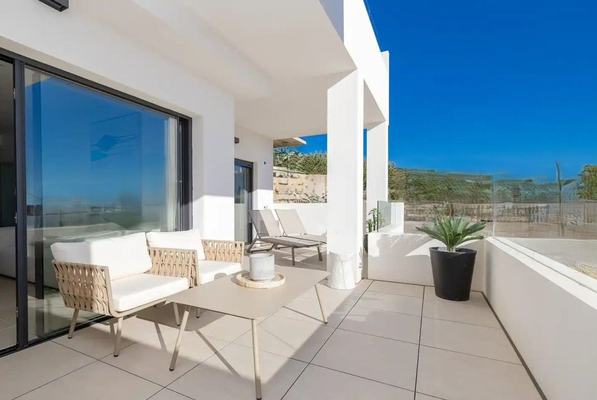 REF. LZ200226CA – Inmueble en Casares Golf – Casares del Sol