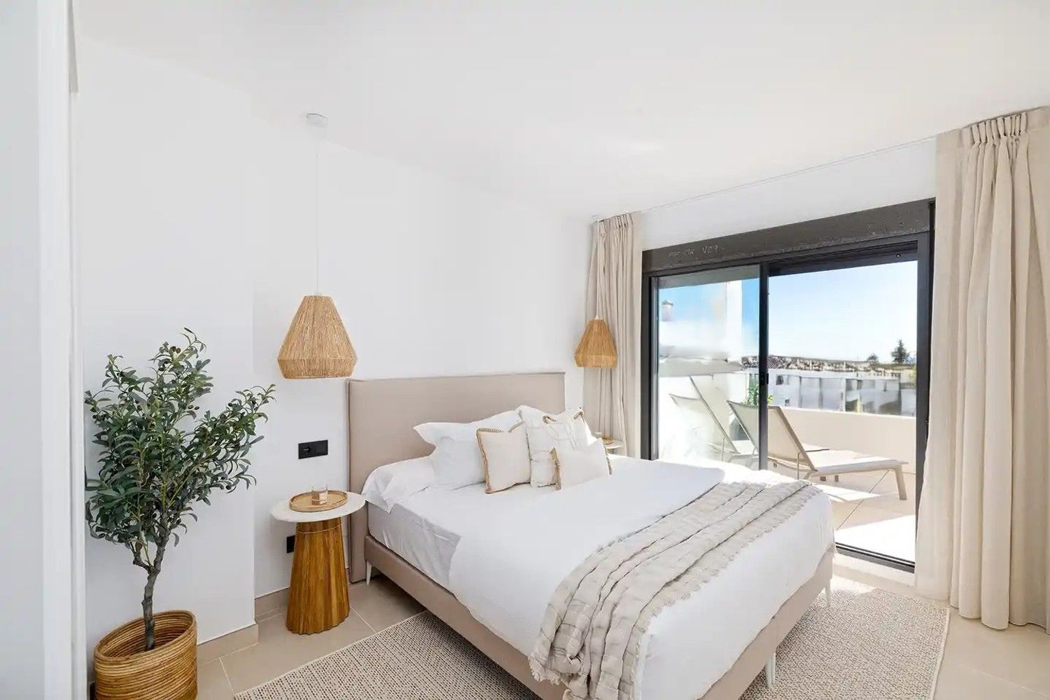REF. LZ200226CA – Inmueble en Casares Golf – Casares del Sol