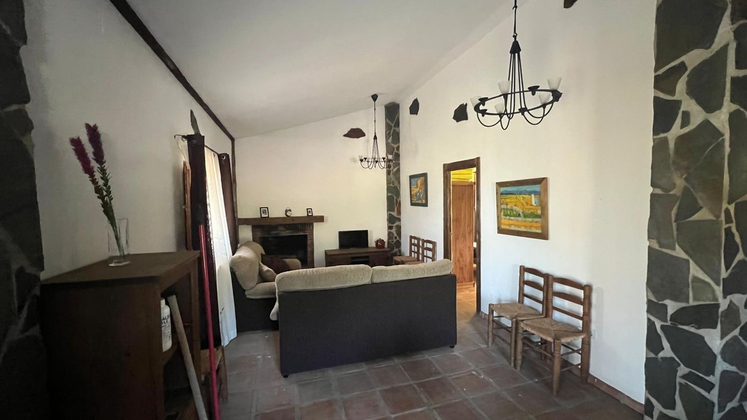 REF. JS270226VM – Inmueble en Área Triana