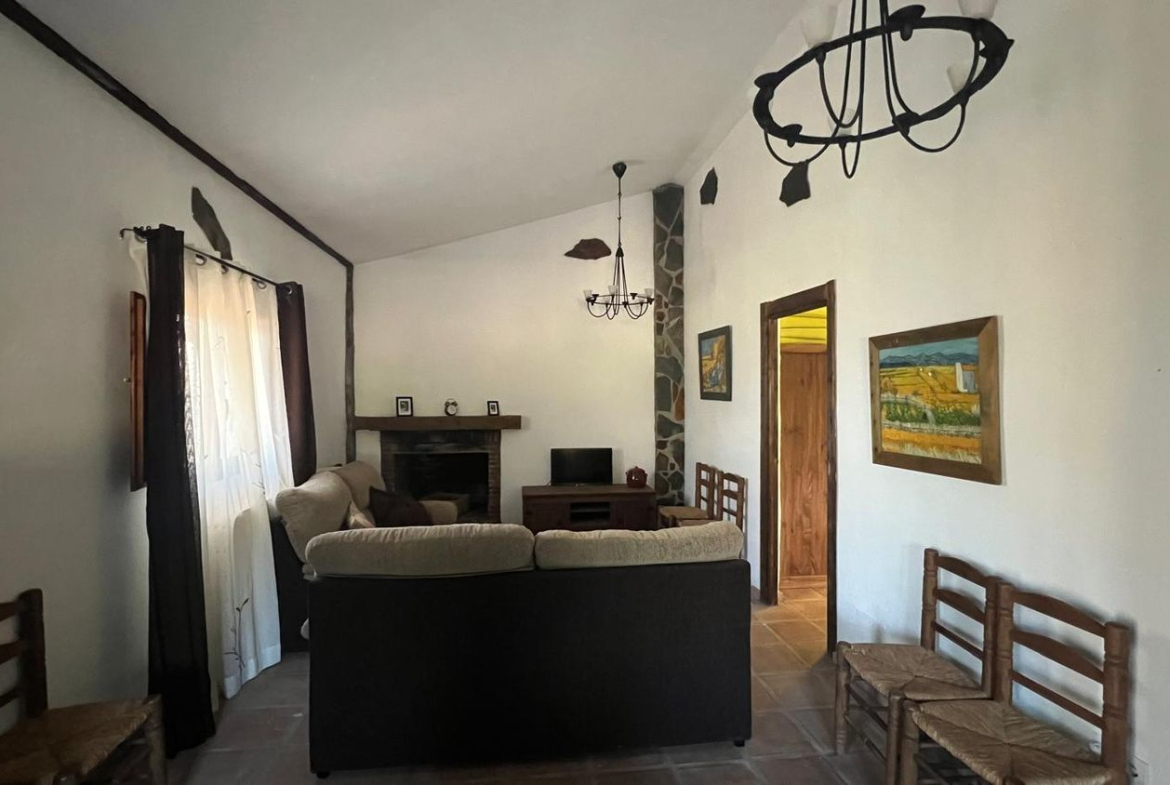 REF. JS270226VM – Inmueble en Área Triana