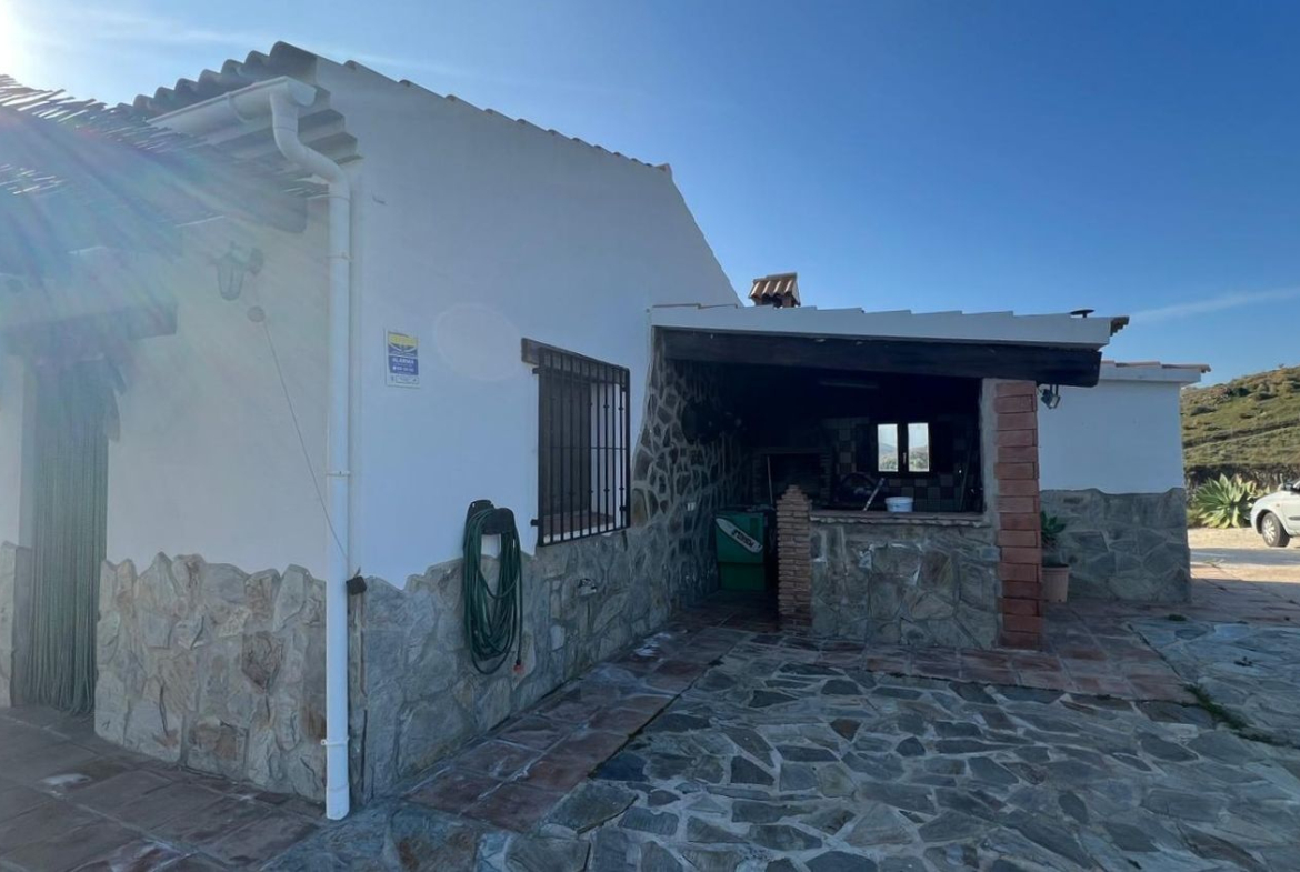 REF. JS270226VM – Inmueble en Área Triana