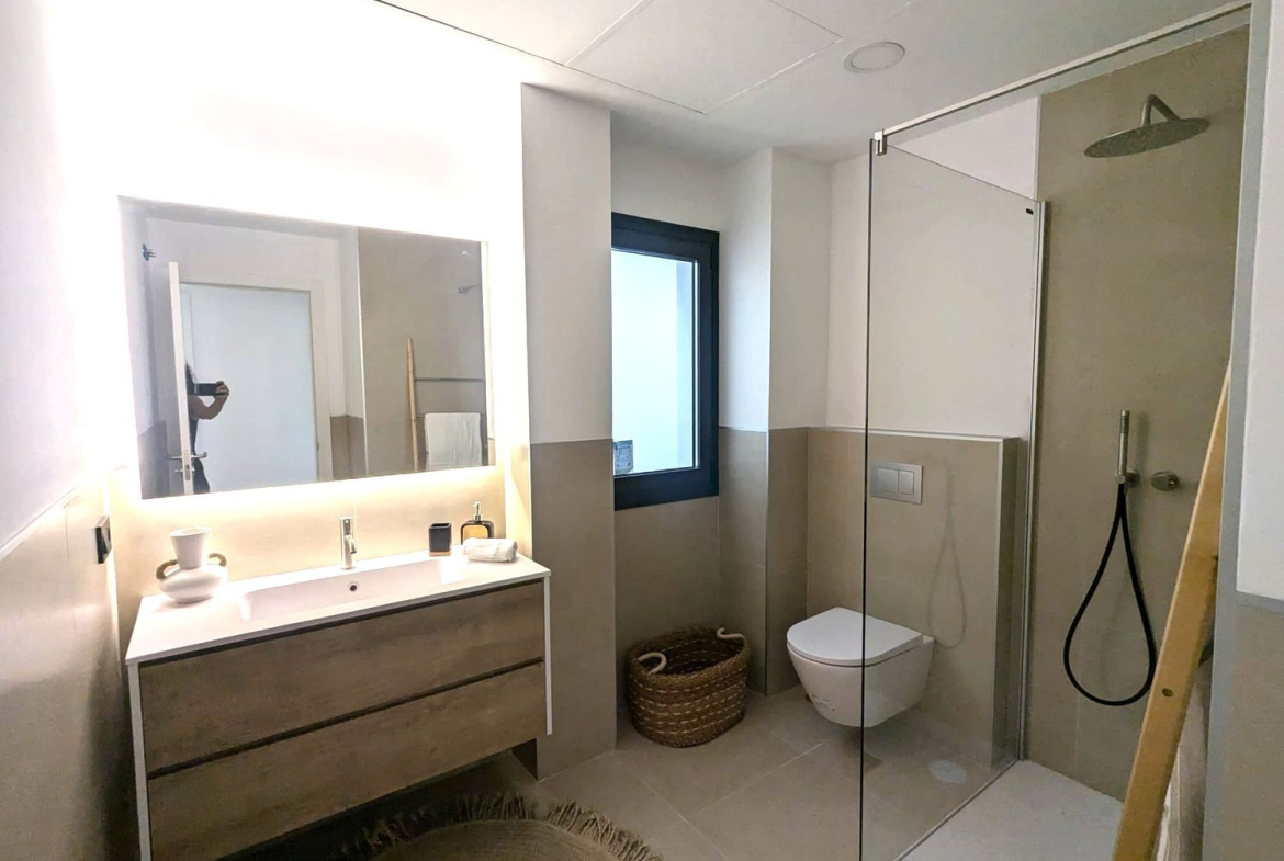 REF. LZ240226CA – Inmueble en Casares