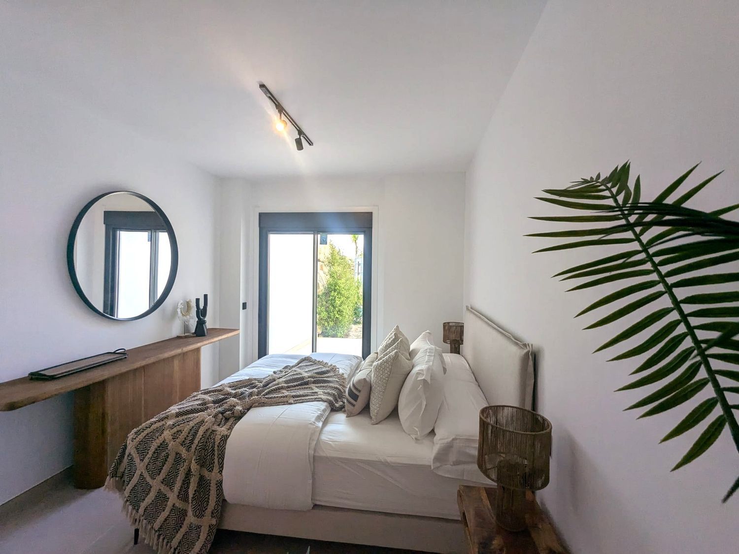 1416665385 REF. LZ240226CA – Inmueble en Casares