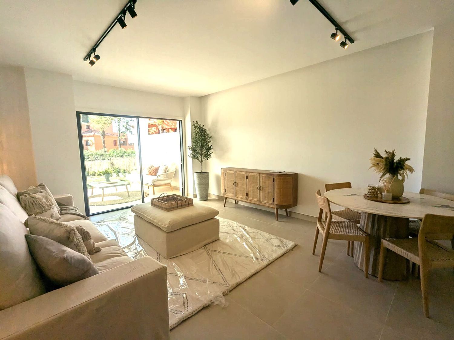 1416665386 REF. LZ240226CA – Inmueble en Casares