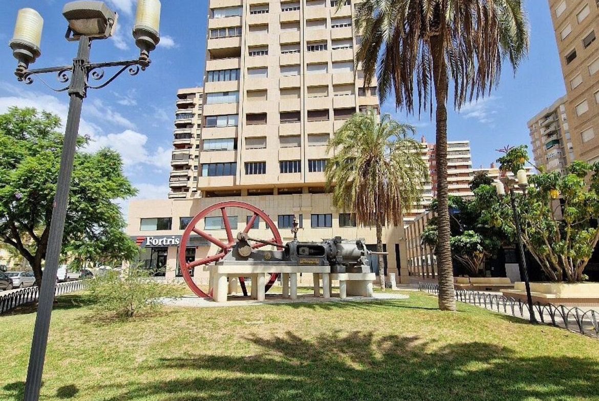 REF. ES270226MA – Inmueble en Perchel norte