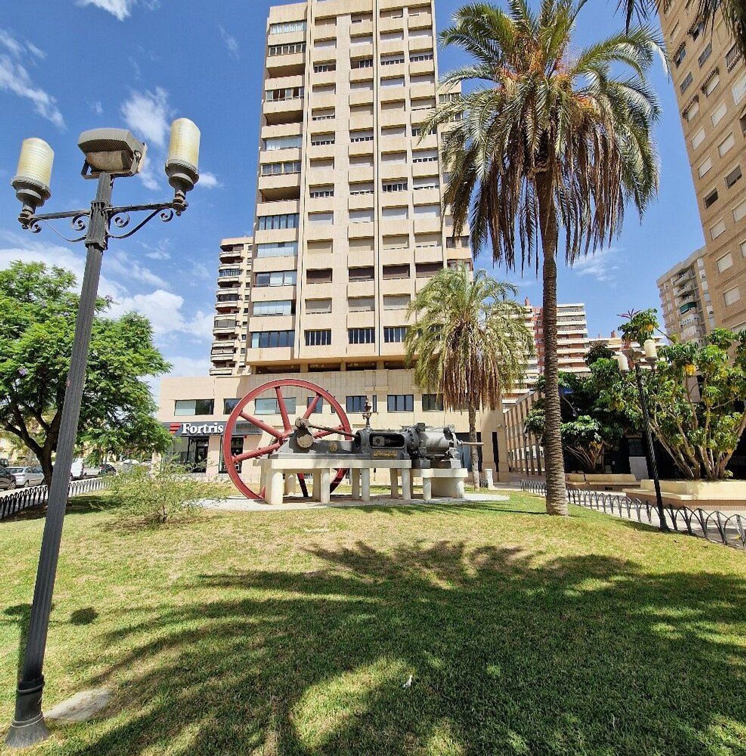 REF. ES270226MA – Inmueble en Perchel norte
