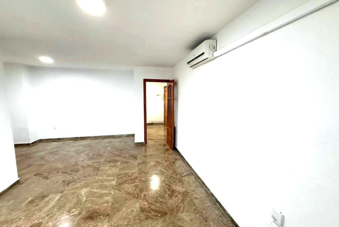 REF. JS110326ADLT – Inmueble en Centro