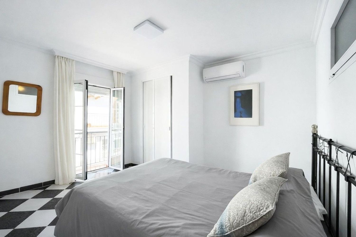 1420255143 REF. DD100326NE – Inmueble en Centro