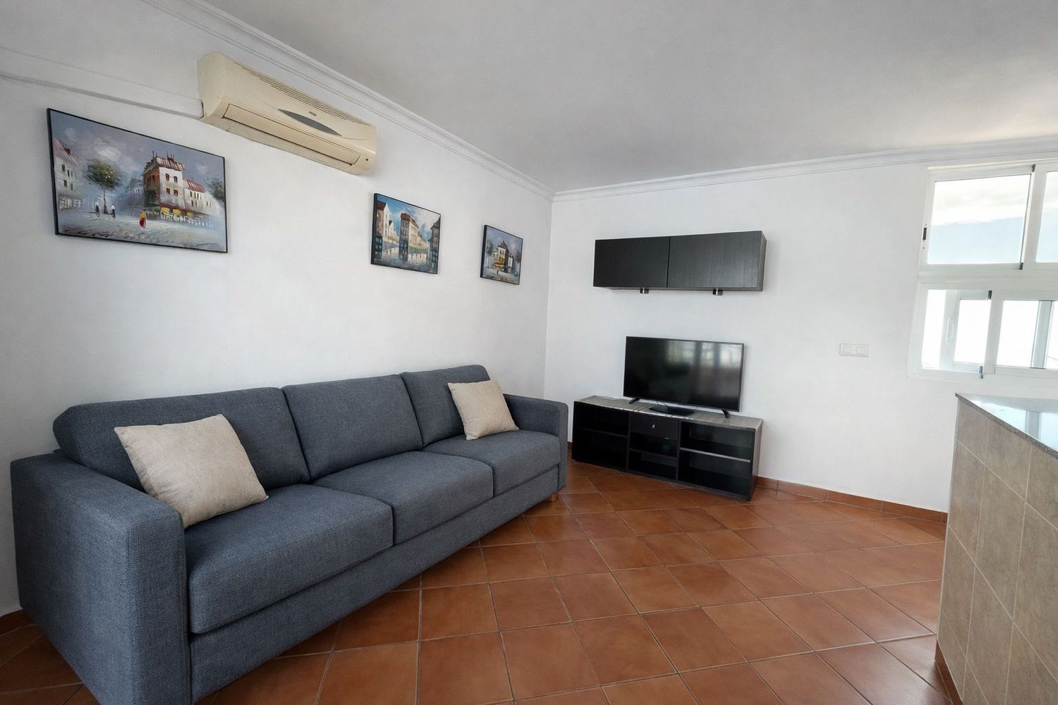 1420255150 REF. DD100326NE – Inmueble en Centro